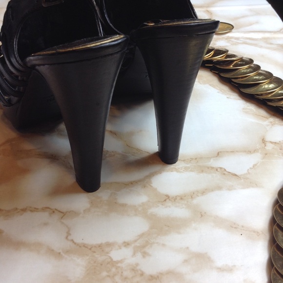 L A U R E N. R A L P H  Lauren Heels - Picture 6 of 8